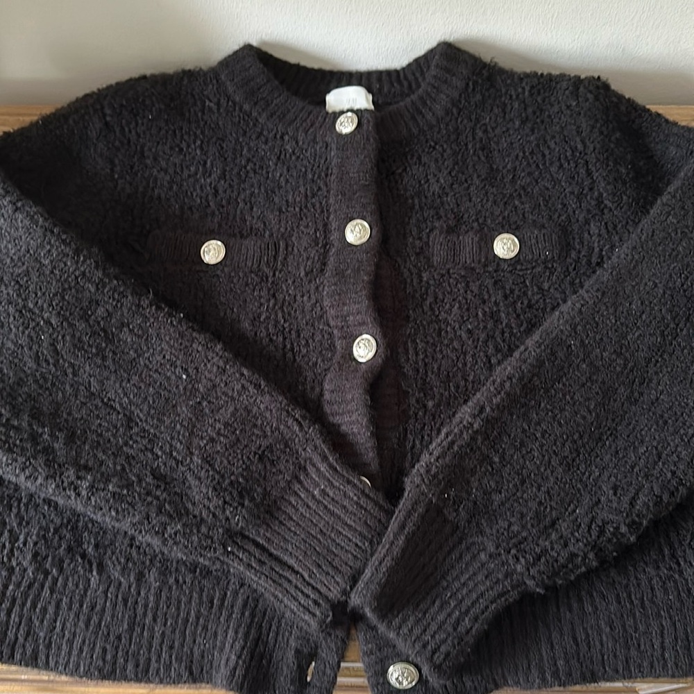 H&M Bouclé Cropped Button Cardigan